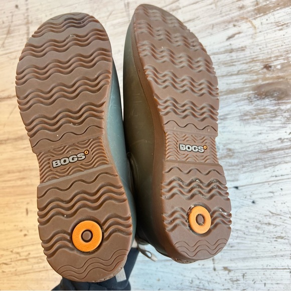 Bogs Sweetpea Rain Boots Chelsea Slip On Round Toe Waterproof Sage Green Size 6 - Picture 5 of 6